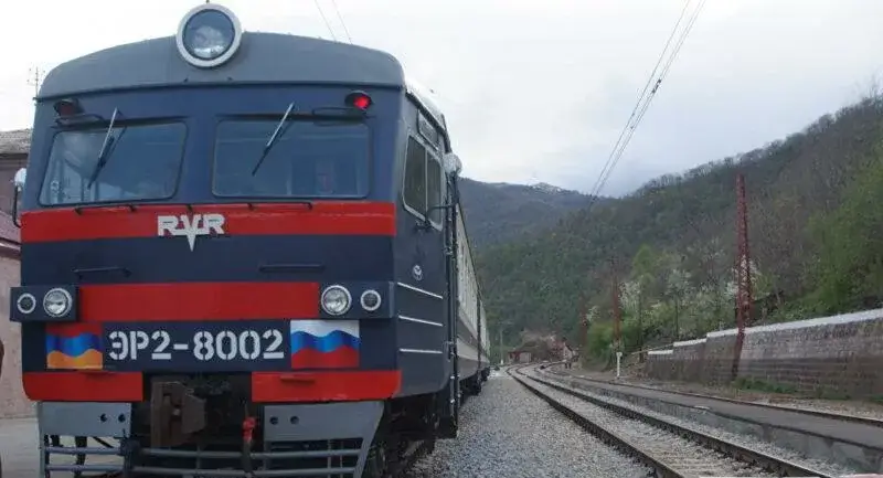 Pashinyan intends to demand two billion dollars from Russia for the railway. - Politics, Russia, European Union, Armenia, Railway