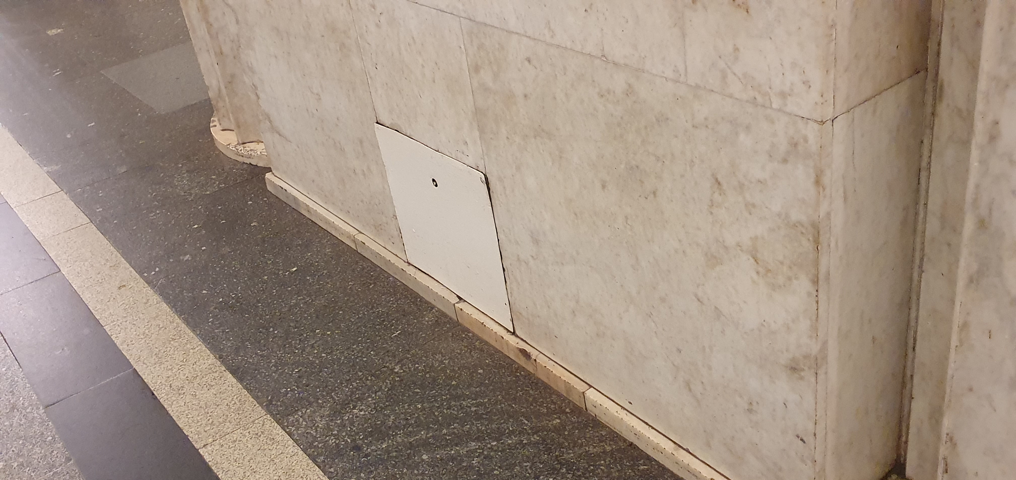 M.Smolenskaya is no longer a cultural heritage site, like 31 other Moscow metro stations. - Survey, Metro, The culture, History, Heritage, Corruption, Officials, Moscow, Longpost