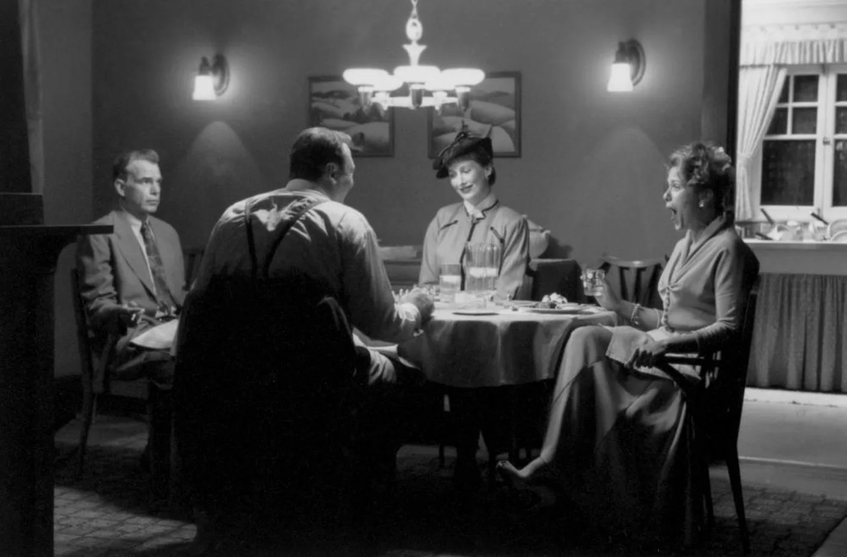 The Man Who Wasn't There (2001) is a dark neo-noir starring Billy Bob Thornton. Highly recommended! - Series Reviews by Abbi, My, Movies, Movie review, Thriller, Drama, The Cohen Brothers, Billy Bob Thornton, Scarlett Johansson, I advise you to look, Video, Video VK, Longpost