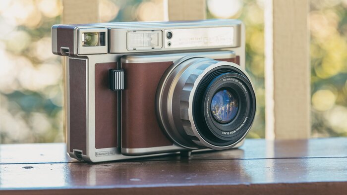 lomo instant wide (��������� �� fujifilm instax wide)