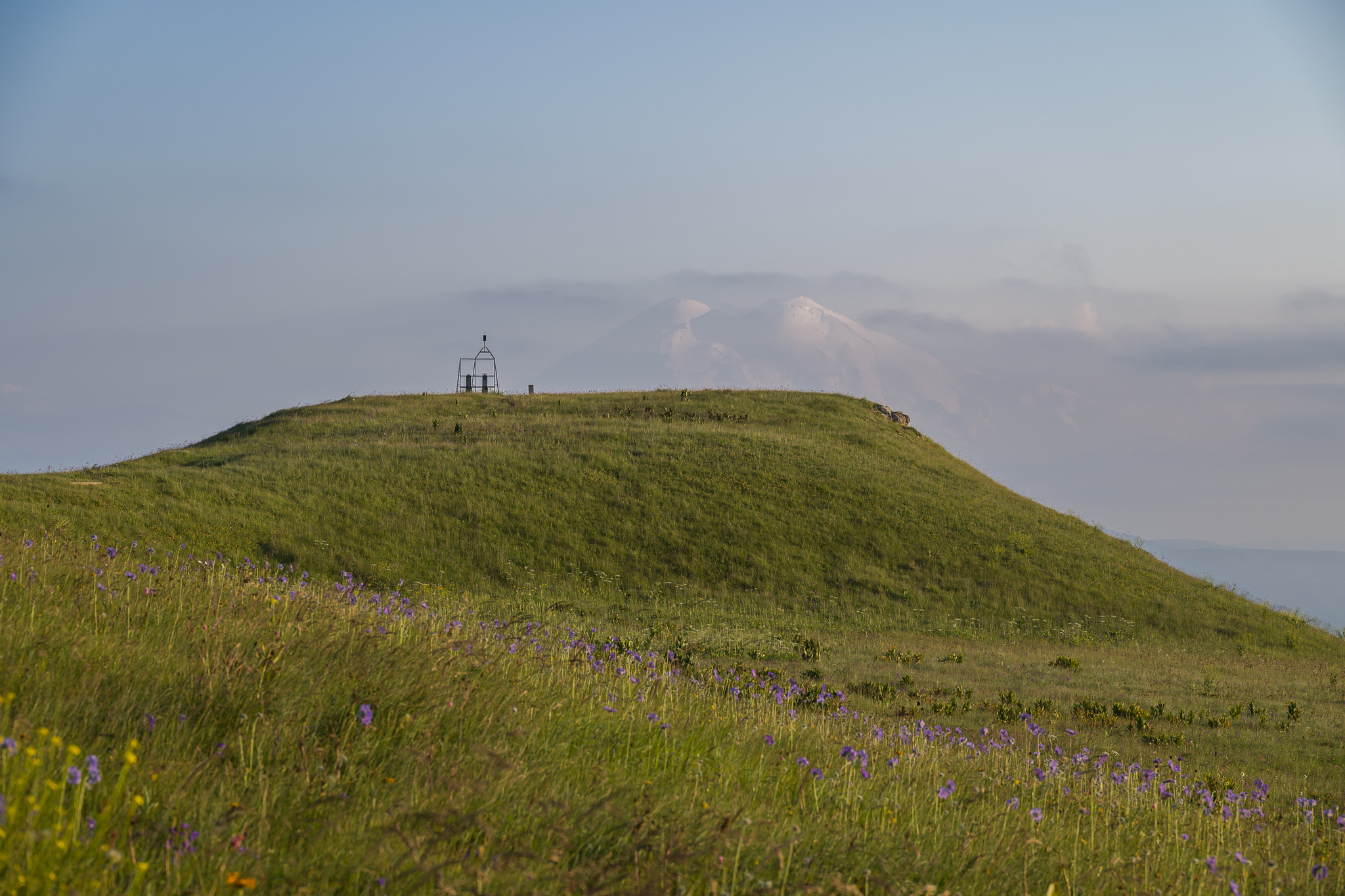 August 2, 2026. Evening on the Shadzhatmaz Plateau - My, Nikon, Beautiful view, The mountains, Russia, Travels, Tourism, Elbrus, Caucasus, Sunrises and sunsets, Longpost