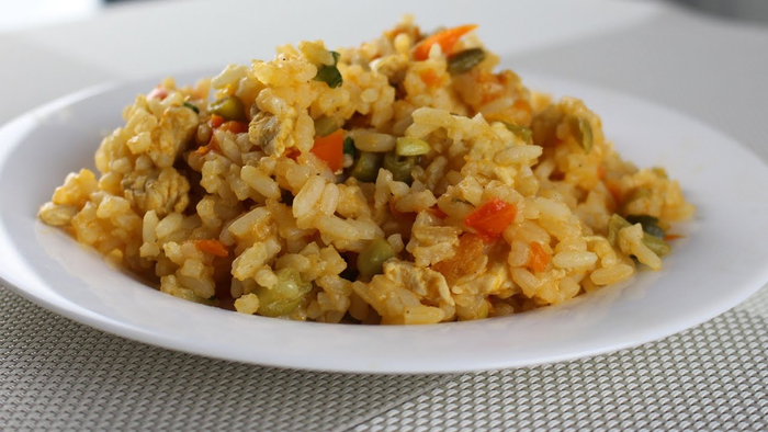 Второе без хлопот: Рис, который любит всех (с курицей и овощами) «Плов по-домашнему»