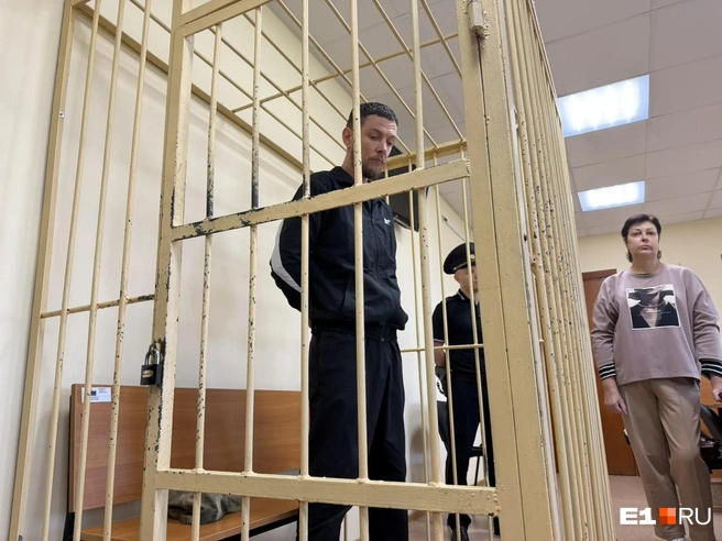 ��������: ����� �������� / <!--noindex--><a href="https://pikabu.ru/story/desyatki_boytsov_svo_prishli_v_sud_na_urale_posle_togo_kak_veterana_izbili_i_grozili_iznasilovat_onlayn_14232325?u=http%3A%2F%2FE1.RU&t=E1.RU&h=d14cb2f4849bc246a517d6332b909846dc263a36" title="http://E1.RU" target="_blank" rel="nofollow noopener">E1.RU</a><!--/noindex-->