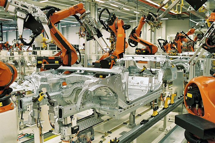 Автор: BMW Werk Leipzig Источник: <a href="https://pikabu.ru/story/pochemu_kuzova_avtomobiley_ne_delayut_iz_stekloplastika_khotya_on_legche_i_ne_rzhaveet_14236732?u=https%3A%2F%2Fcommons.wikimedia.org%2Fwiki%2FFile%253ABMW_Leipzig_MEDIA_050719_Download_Karosseriebau_max.jpg%3Futm_source%3Dchatgpt.com&t=commons.wikimedia.org&h=0741dd3709554e7444c9f9777b9eace31ad75372" title="https://commons.wikimedia.org/wiki/File%3ABMW_Leipzig_MEDIA_050719_Download_Karosseriebau_max.jpg?ut..." target="_blank" rel="nofollow noopener">commons.wikimedia.org</a>
