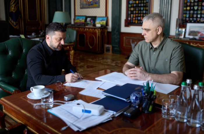 Буквально на днях Зеленский объявил, что согласовал Покладу новые "операции" против России // Фото: соцсети
