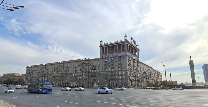 Кутузовский проспект, 35 сегодня.