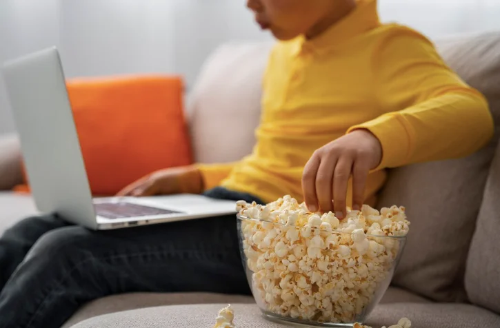 Вывод: когда лучше купить подписку на кинотеатр?