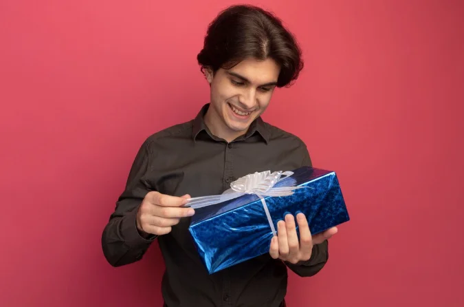 По профессии: что подарить мужчине на день рождения с учётом его работы