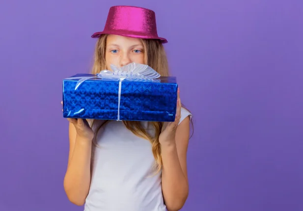 Что можно подарить на 8 марта девочке 7–10 лет