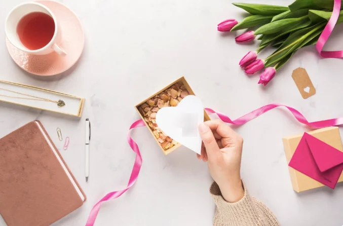 Памятные и творческие подарки